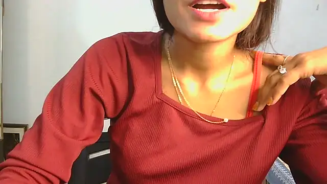 Aarti misty71 online show from April 12, 2026, 5:44 am