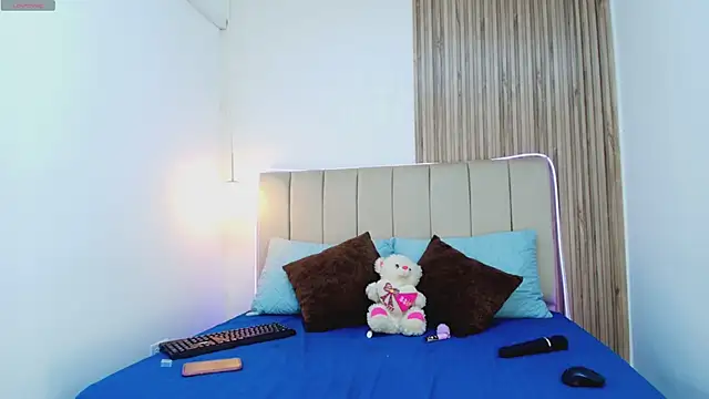 Alisson Owen online show from January 14, 2026, 9:07 pm