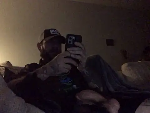 Snapshot of BlueCollarTattoos chatting on April 6, 2026, 10:16 am BlueCollarTattoos online show from April 6, 2026, 10:16 am