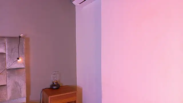 JenaCooper  online show from October 25, 2025, 3:06 am