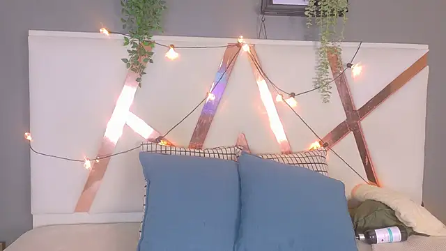 JenaCooper  online show from June 2, 2026, 2:55 am