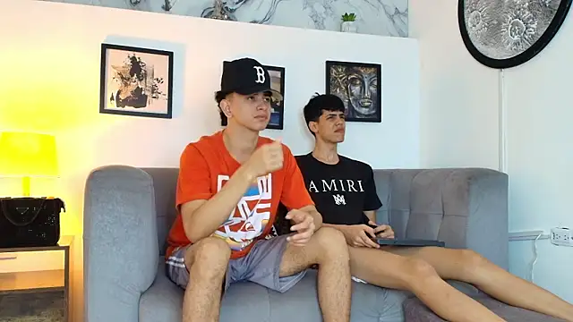 TWINKS FRIENDS online show from March 4, 2026, 1:30 pm