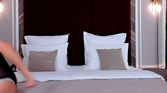 KatherineJan online show from April 9, 2026, 3:08 am