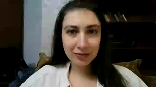 summerrrcat online show from October 21, 2025, 9:03 pm