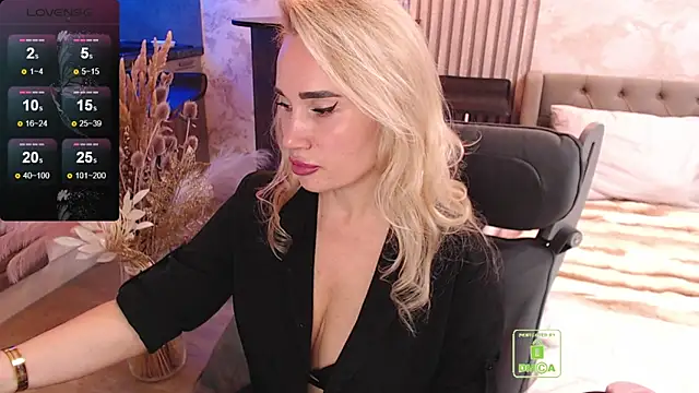 FreeBerryMILF online show from February 14, 2026, 8:09 pm