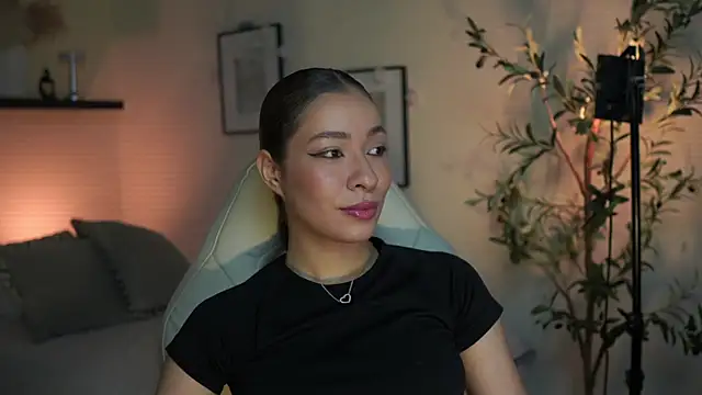 Snapshot of isabella-garcia- chatting on July 15, 2026, 1:34 am isabella-garcia- online show from July 15, 2026, 1:34 am
