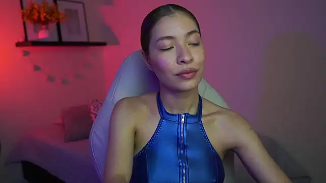 isabella-garcia- online show from February 8, 2026, 3:15 am