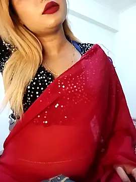 alexa cam44 online show from May 9, 2026, 7:39 pm