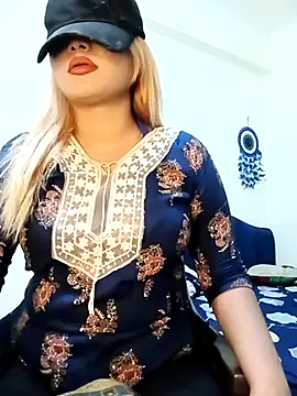 alexa cam44 online show from April 17, 2026, 8:11 pm