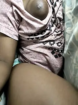 Sweet Liza04 online show from October 16, 2025, 8:39 pm