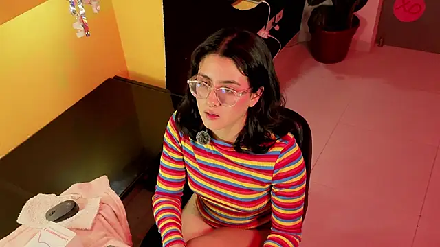 LiLLiAnderson online show from February 17, 2026, 11:51 am