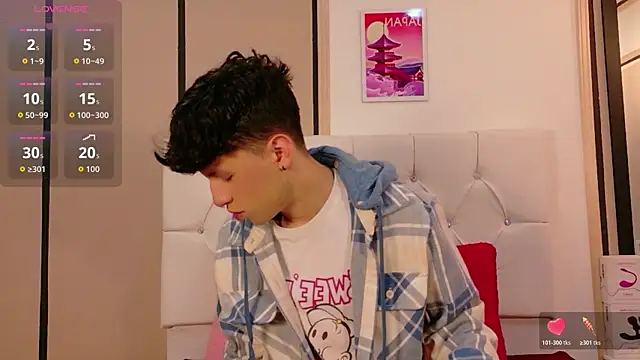 Axel  Evans online show from April 2, 2026, 11:06 am