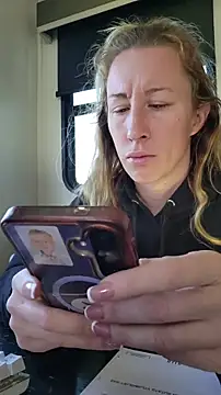 bmorganne420 online show from January 15, 2026, 4:21 pm