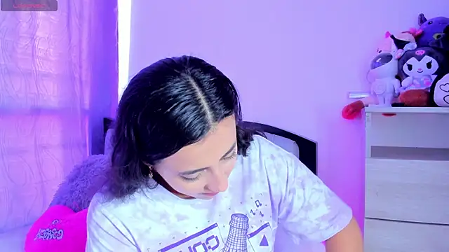 my aleja  online show from April 16, 2026, 8:09 pm