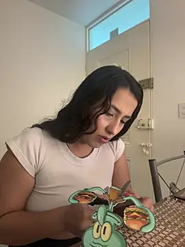 my aleja  online show from April 12, 2026, 1:42 am