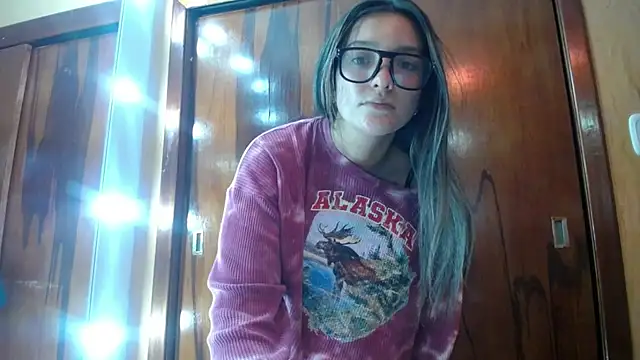 miss lilieth online show from April 16, 2026, 11:07 pm