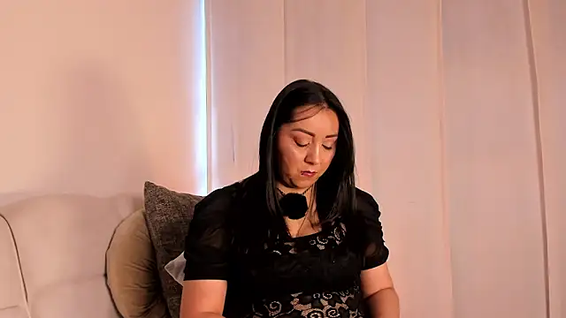 Snapshot of sweett-mary chatting on May 25, 2026, 10:19 pm sweett-mary online show from May 25, 2026, 10:19 pm