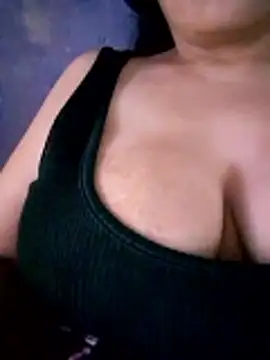 Nahuandjeatriplex online show from February 12, 2026, 11:21 am