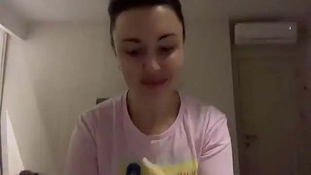 Gilin1 online show from December 22, 2025, 9:48 pm