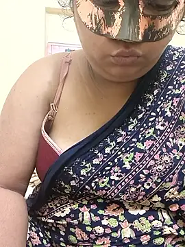 dhanshri143 online show from September 18, 2025, 3:42 am