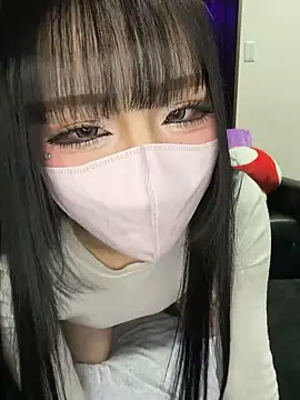 Nano-xxx online show from February 18, 2026, 7:10 pm