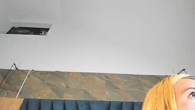 Barbiie 98 online show from October 17, 2025, 12:51 pm