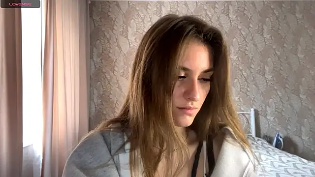 miainheat online show from September 17, 2025, 9:33 am