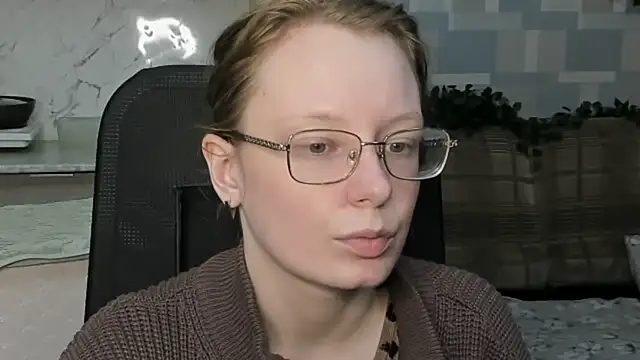 Snapshot of Rommia chatting on October 29, 2025, 6:29 pm Rommia online show from October 29, 2025, 6:29 pm