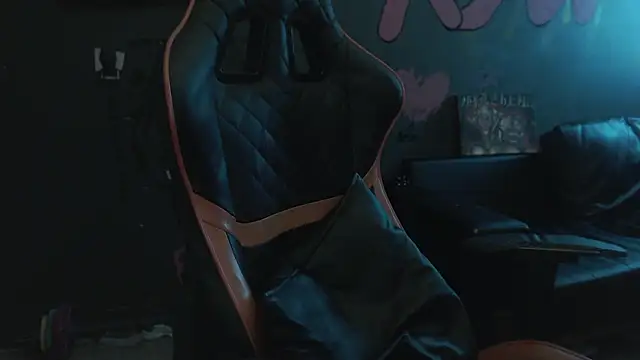 min1pekka online show from October 13, 2025, 12:56 am