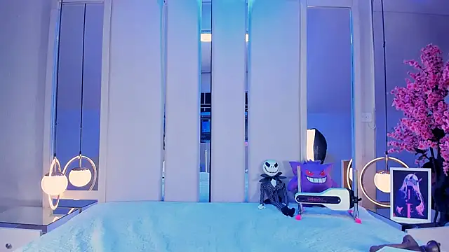 VesperVelvet online show from November 29, 2025, 8:53 pm