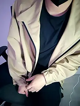 111owo111 online show from January 15, 2026, 12:52 pm