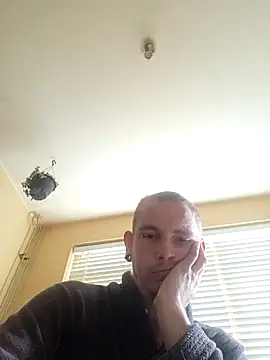 piercingpik online show from January 16, 2026, 12:09 pm