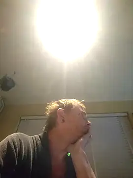 piercingpik online show from October 14, 2025, 6:41 pm