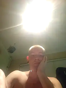 Snapshot of piercingpik chatting on June 21, 2026, 10:15 pm piercingpik online show from June 21, 2026, 10:15 pm