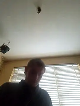 piercingpik online show from October 11, 2025, 9:10 am