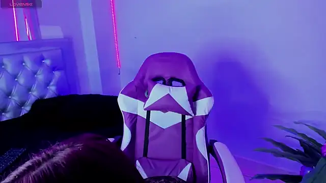 chloe jacksonn online show from September 9, 2025, 10:52 pm