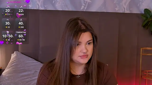 EmilyHyde online show from February 25, 2026, 6:57 am