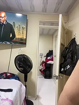 Snapshot of Vliacoooper2 chatting on November 22, 2025, 9:30 am Vliacoooper2 online show from November 22, 2025, 9:30 am