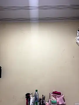 Snapshot of Vliacoooper2 chatting on November 21, 2025, 12:59 pm Vliacoooper2 online show from November 21, 2025, 12:59 pm