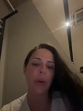 Snapshot of Lady_LauraRose chatting on February 14, 2026, 2:56 am Lady LauraRose online show from February 14, 2026, 2:56 am