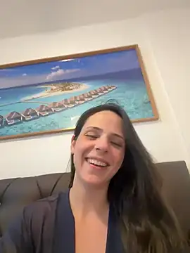 Snapshot of Lady_LauraRose chatting on December 15, 2025, 12:16 am Lady LauraRose online show from December 15, 2025, 12:16 am