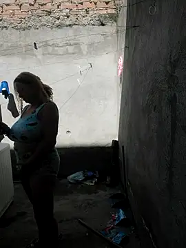 Miss-tetas online show from December 3, 2025, 3:55 pm