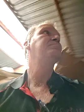 Snapshot of wallacelegend chatting on September 12, 2025, 3:34 pm wallacelegend online show from September 12, 2025, 3:34 pm