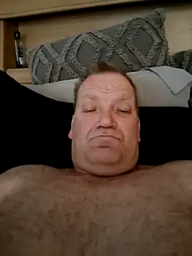 Snapshot of wallacelegend chatting on October 15, 2025, 5:28 am wallacelegend online show from October 15, 2025, 5:28 am