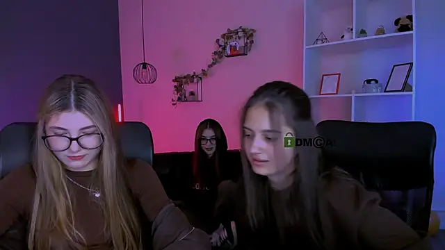 barbara crazy online show from April 5, 2026, 7:20 pm