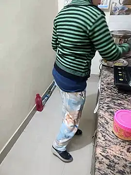 Snapshot of Pihu_Chopra chatting on January 9, 2026, 1:12 am Pihu Chopra online show from January 9, 2026, 1:12 am