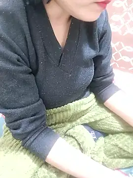 Snapshot of Pihu_Chopra chatting on January 7, 2026, 5:18 pm Pihu Chopra online show from January 7, 2026, 5:18 pm