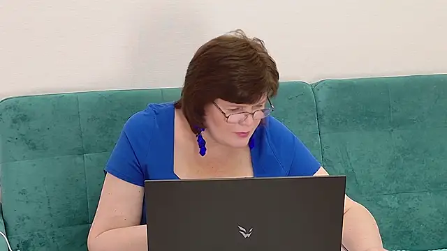 Sandra Sunrise online show from December 2, 2025, 9:44 am