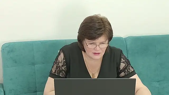 Sandra Sunrise online show from November 28, 2025, 9:42 am