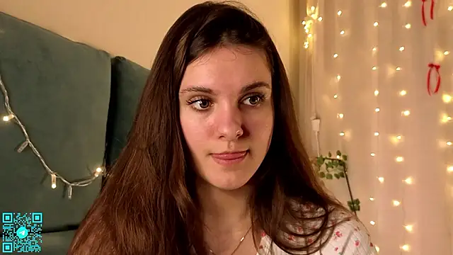 chloemilka online show from February 21, 2026, 5:26 pm